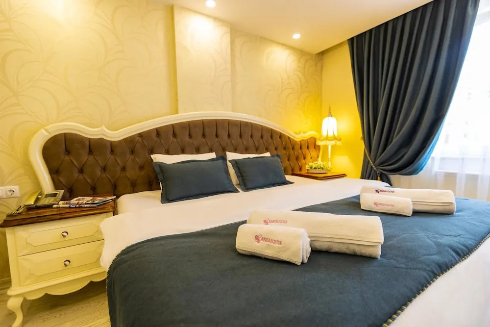 Standard Double room with balcony (full double bed)