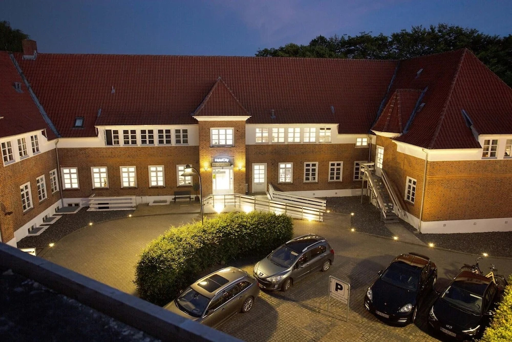 Hotel photo 1