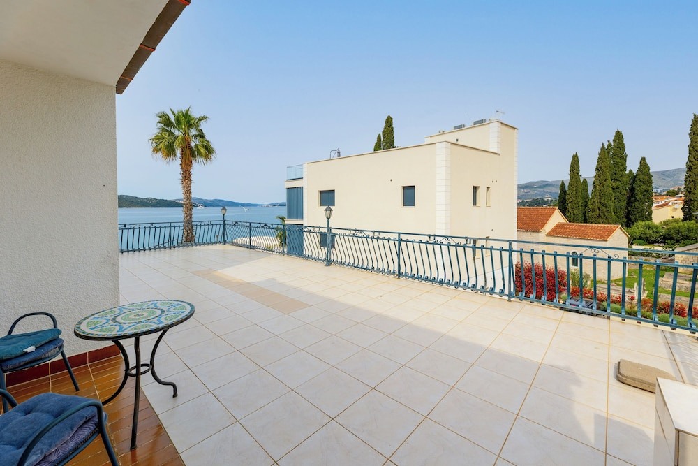 Villa Okruk