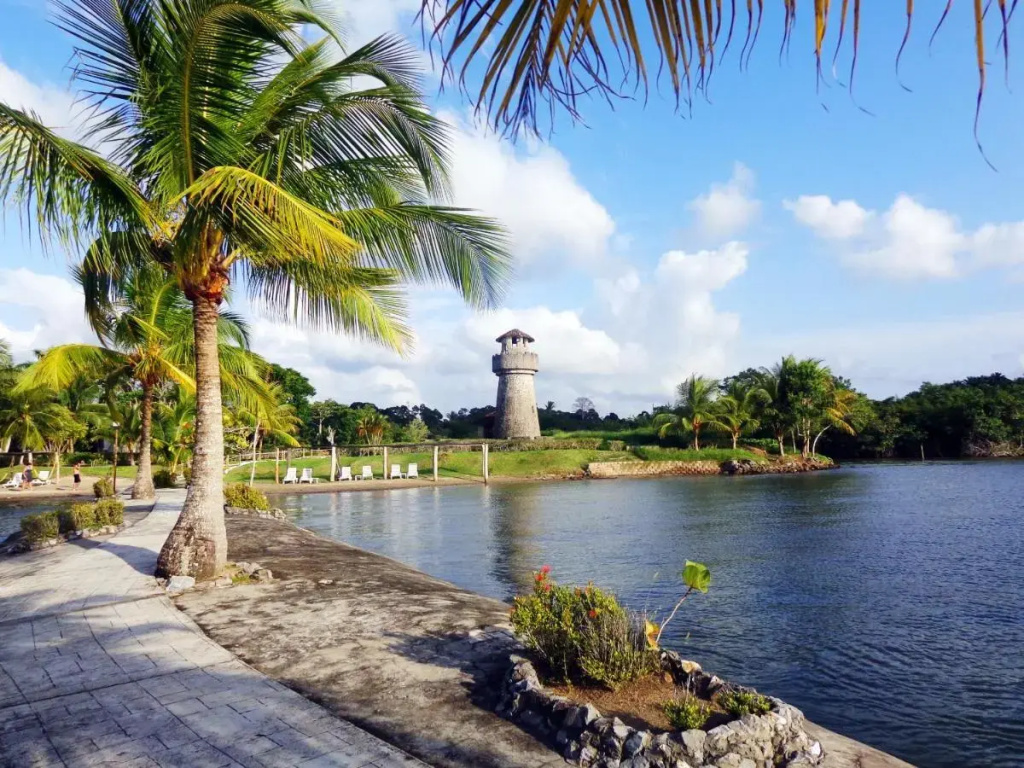 Amatique Bay Hotel - Général