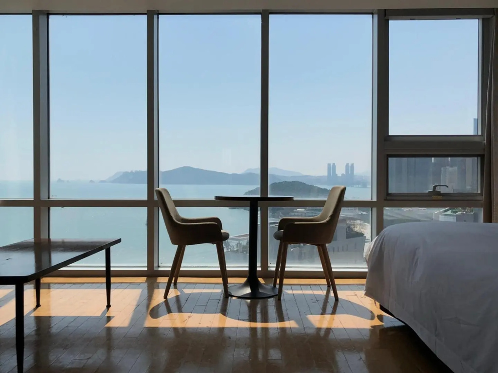 Balcony & Terrace