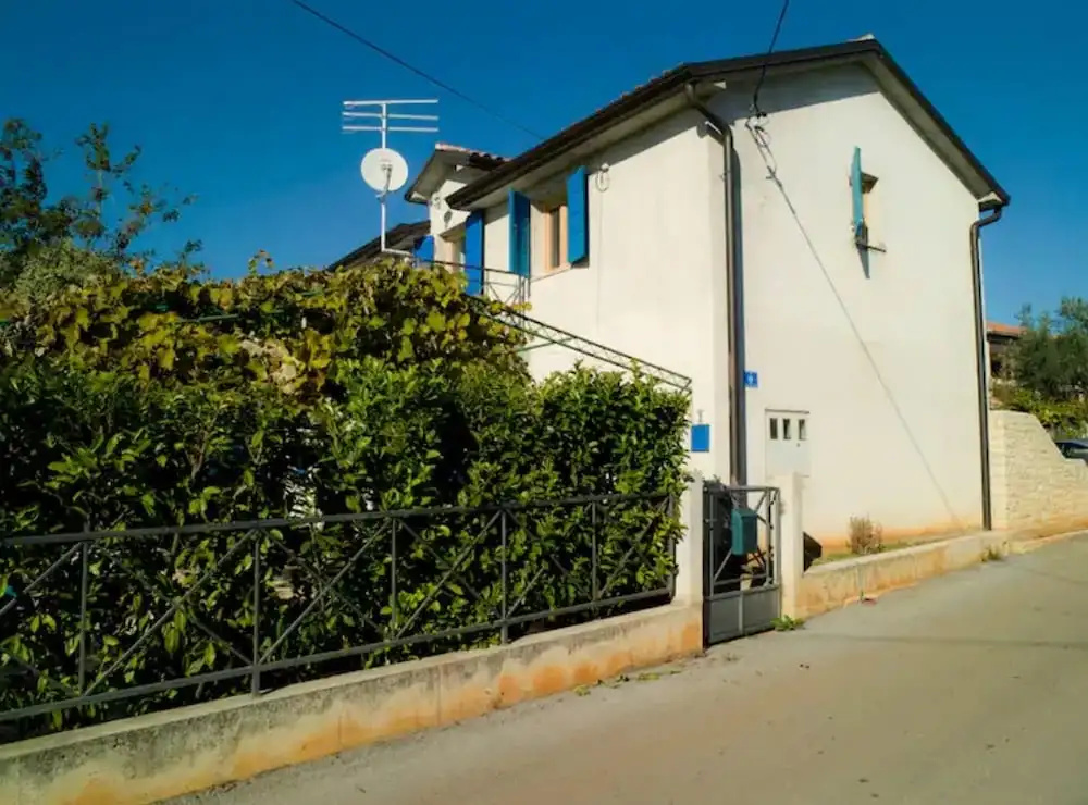 Authentic Istrian Apartments Villa Zambratija