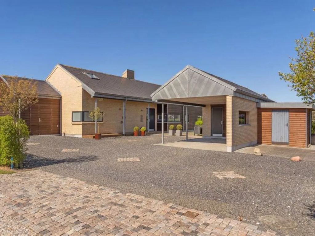 "Hans" - 700m from the sea in SE Jutland