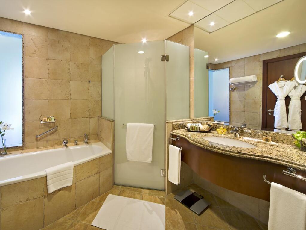 Danat Jebel Dhanna Resort