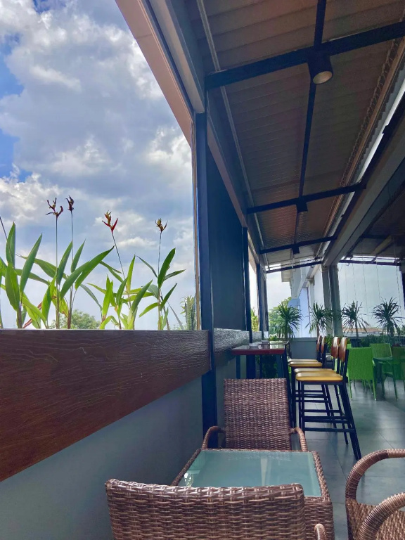 Hotel PrimeBiz Tegal - Général