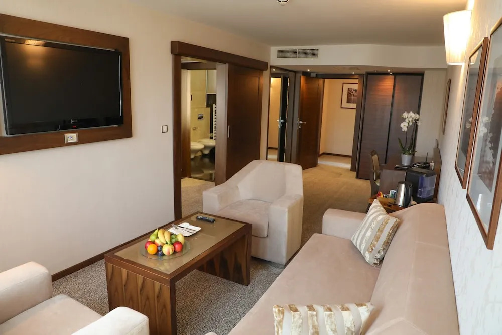 Boutique Bristol Hotel by null