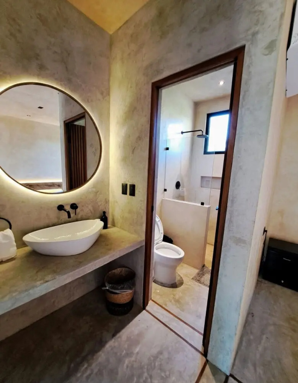 Deluxe Double room with balcony and with pool view (full double bed)
