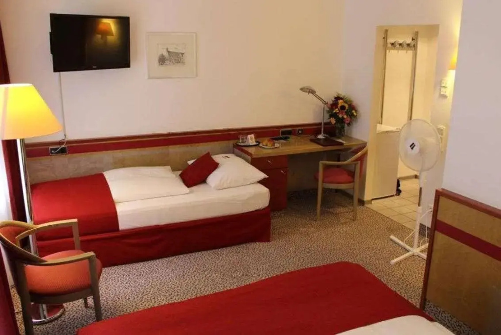 Hotel photo 15