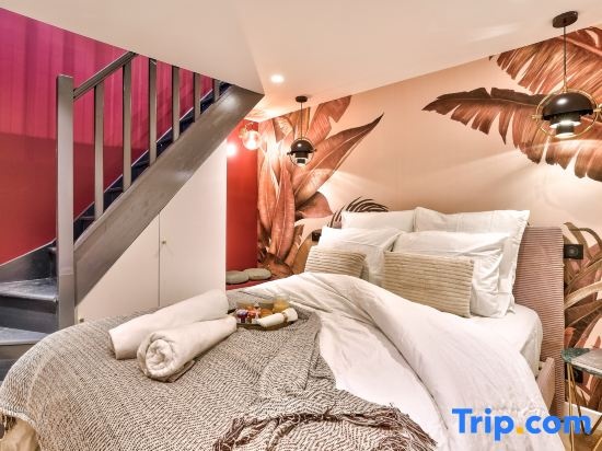 NEW! Eiffel Tour Splendid 2BR apt in Paris