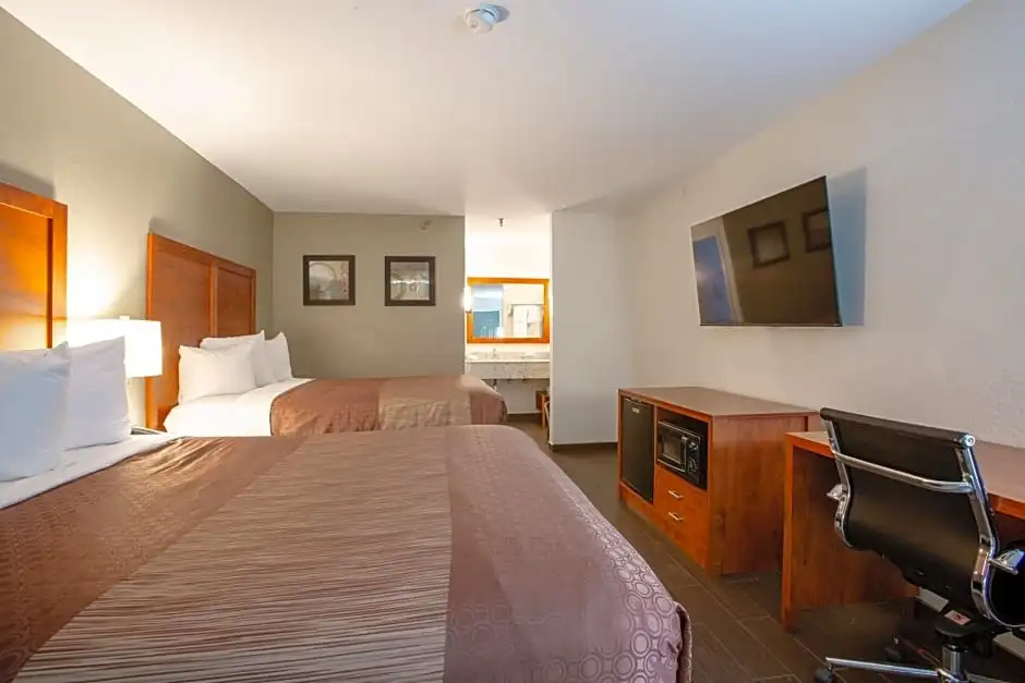 Superior Quadruple room