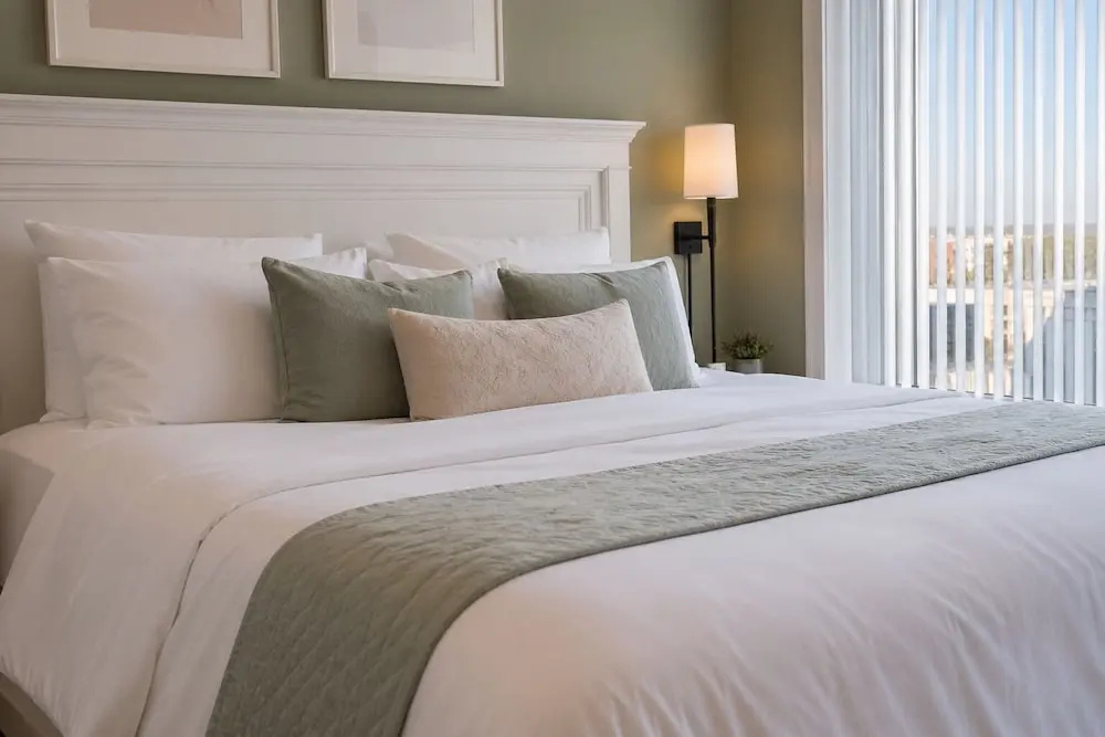 The Velvet Key Hotel