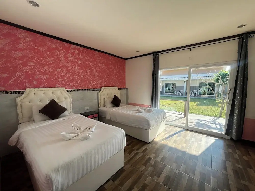 Standard Double room with balcony (twin beds)