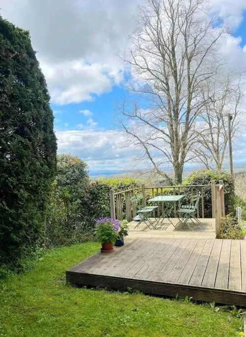 Yew Tree Cottage — 4