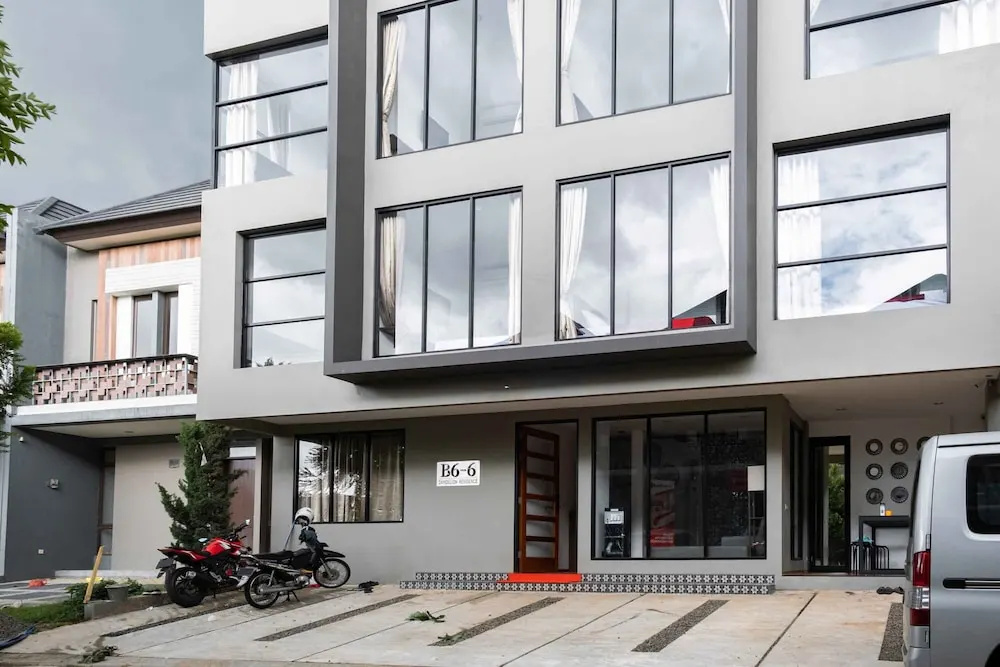 RedDoorz Plus near ICE BSD 2
