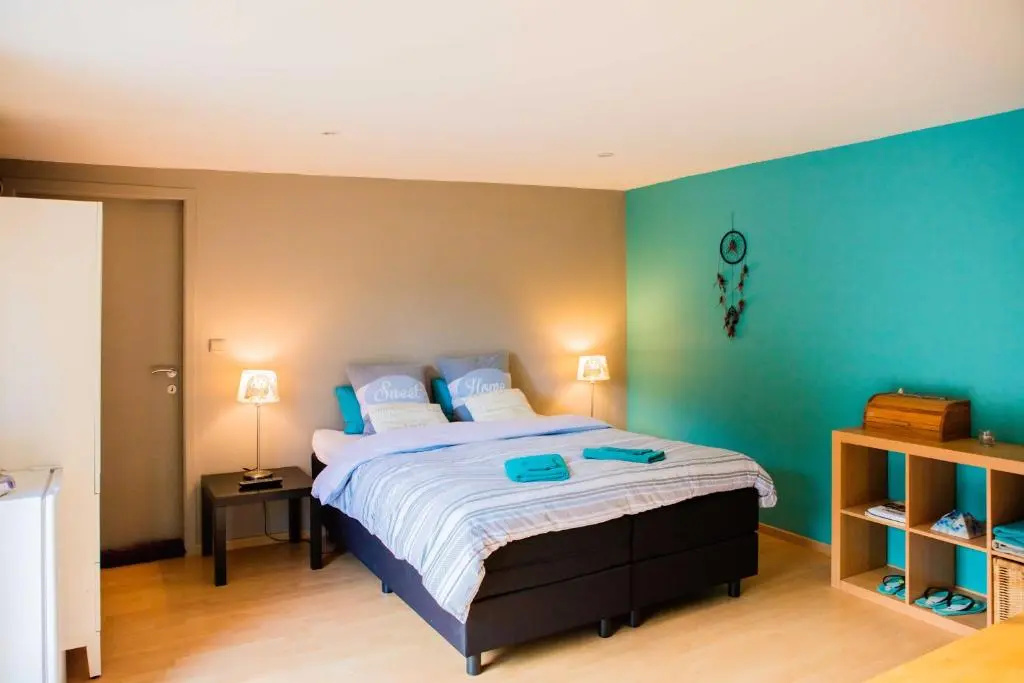 Standard Double room with balcony (full double bed)