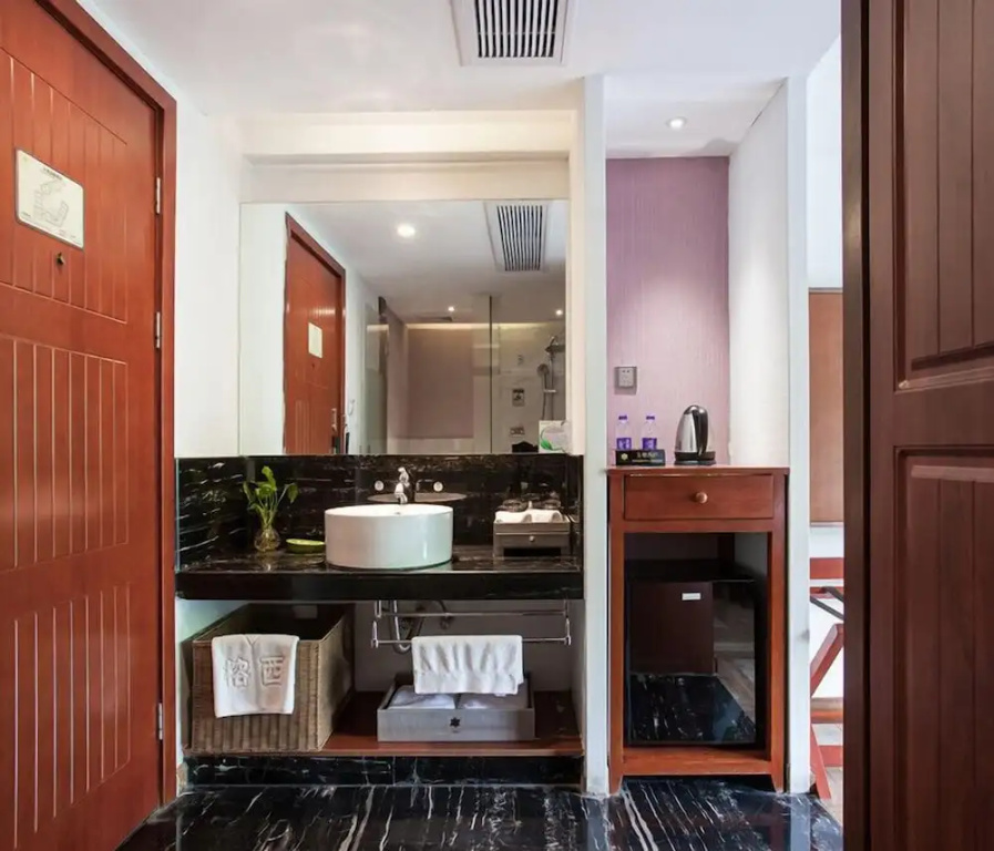 Yurong West Lake Cottage Resort Hotel - Général