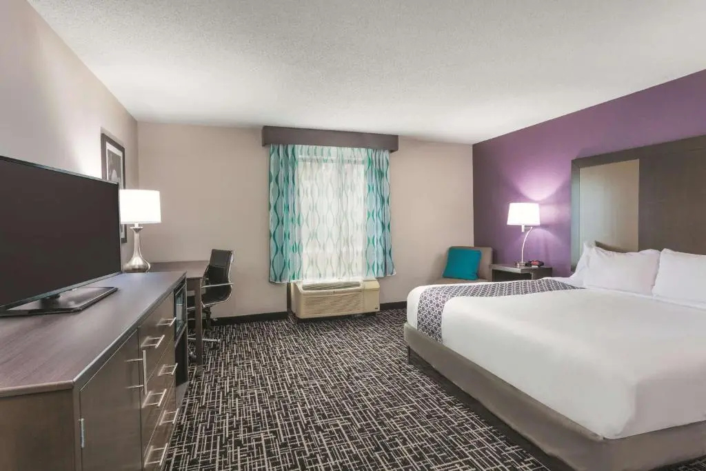La Quinta Inn & Suites by Wyndham Covington - Chambres