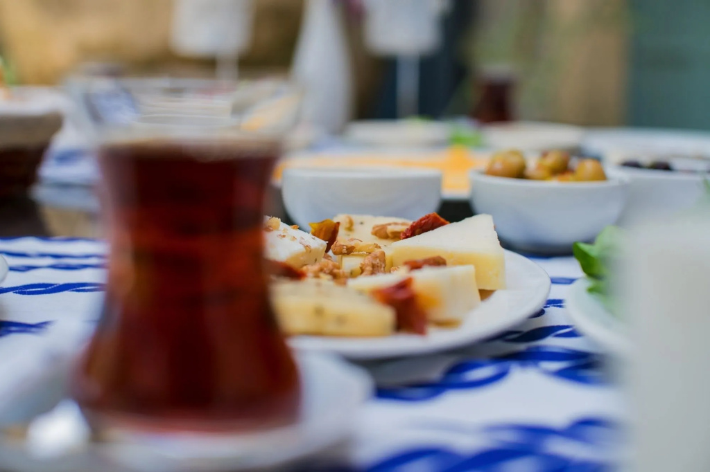 Food & Beverage
