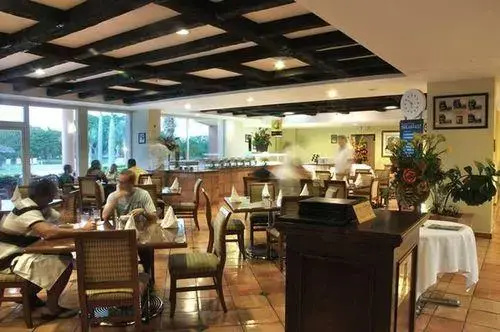 Embassy Suites by Hilton Los Marlins - Hotel & Golf Resort - фото 4