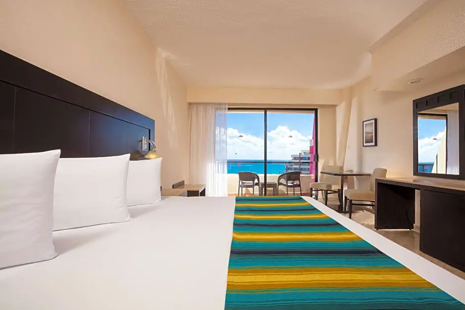 Crown Paradise Club Cancun All Inclusive - Chambres