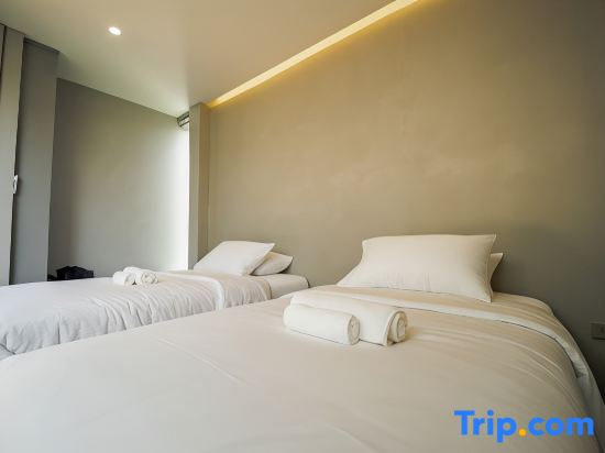 Double Villa (twin beds)
