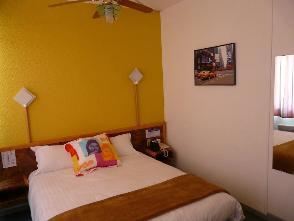 Comfort room