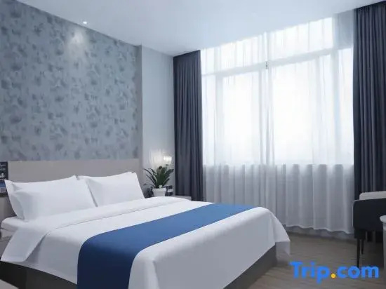 Business Double room (full double bed)