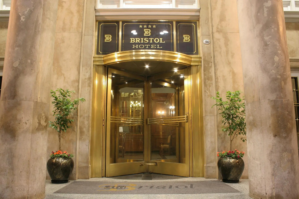 Hotel Bristol