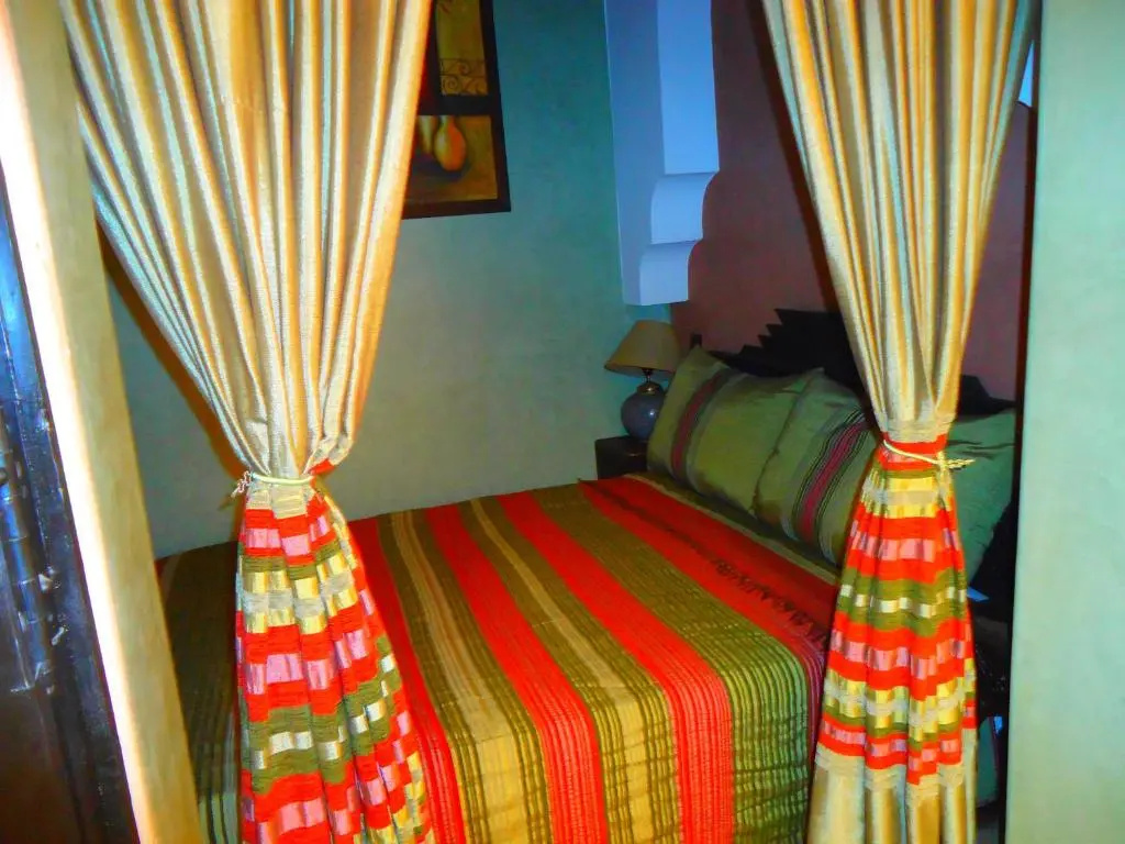 Economy room