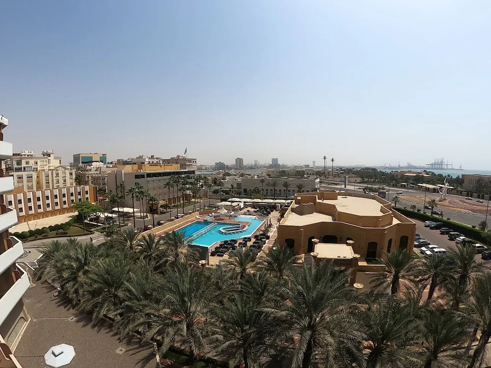 Double Junior Suite with balcony and with sea view (full double bed)