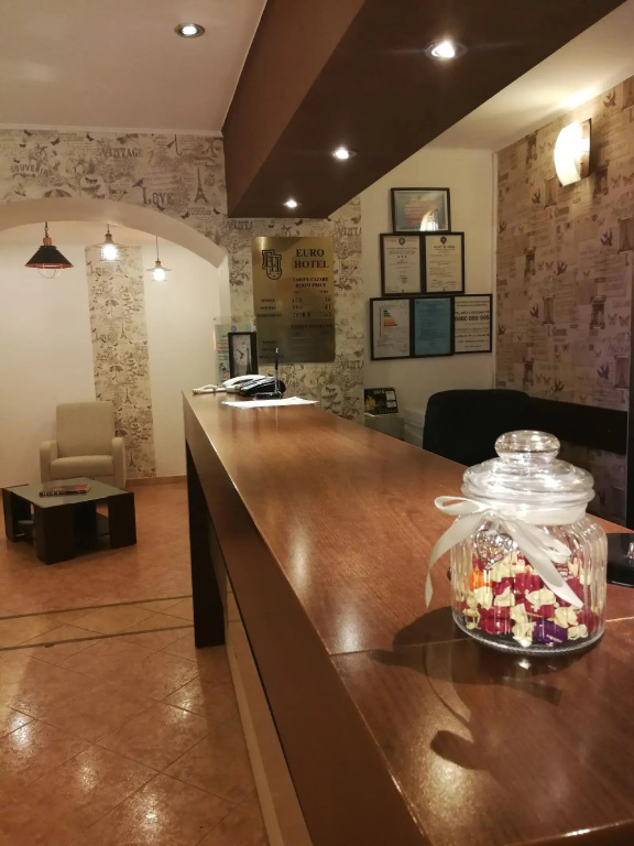 Euro Hotel - Général