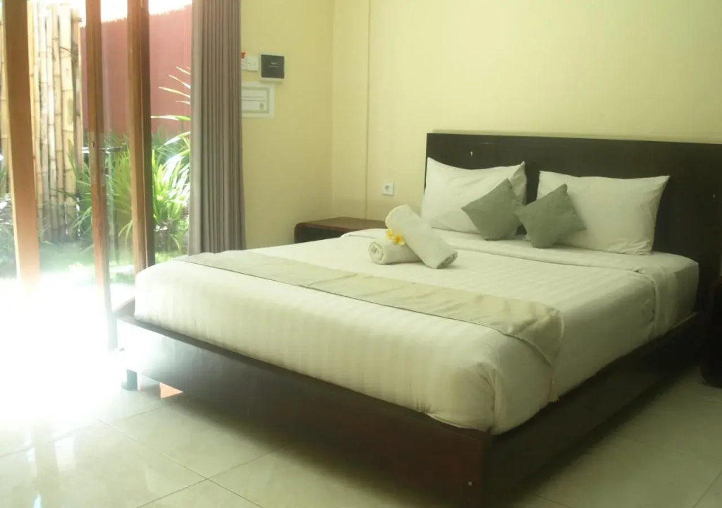 Gatsby Hotel and Hostel
