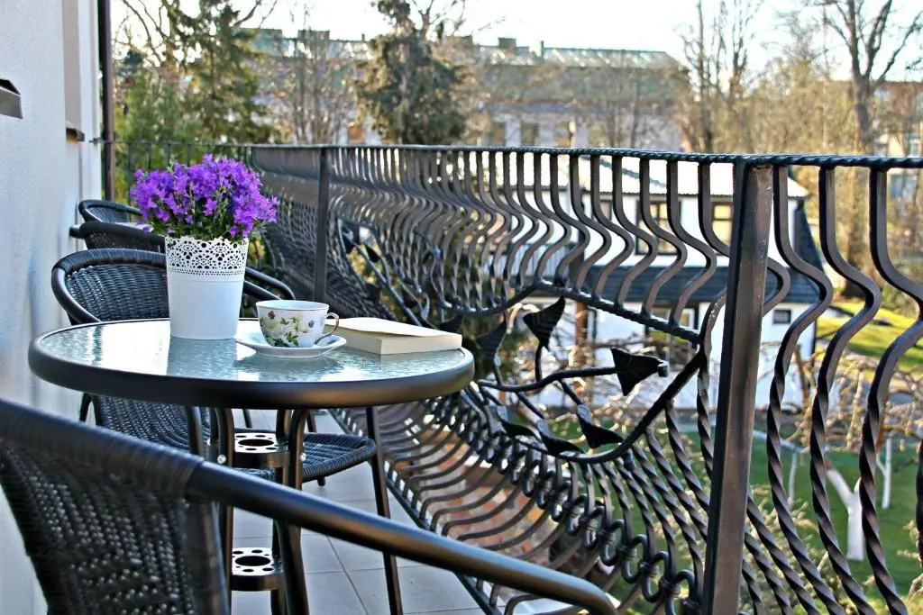 Standard Double room with balcony (full double bed)