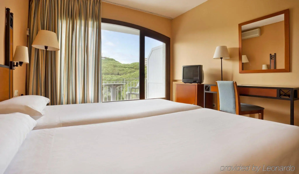 Hotel ILUNION Caleta Park - Général