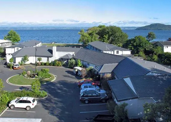 Wai Ora Lakeside Spa Resort - Chambres
