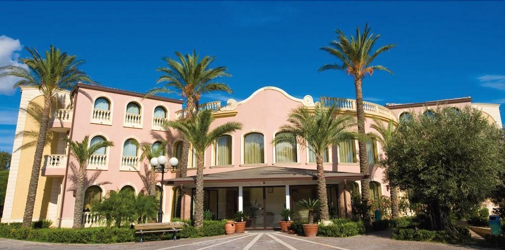 Baia Degli Dei Resort (8157792)