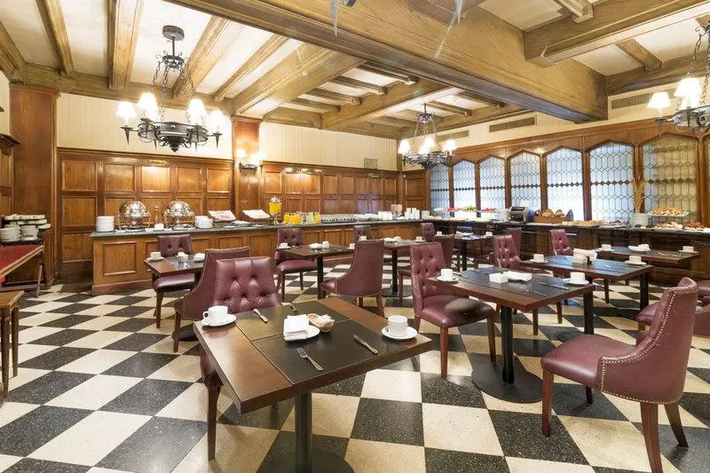 Economy room