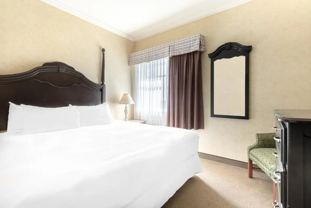2 Bedrooms Double Suite with golf view (full double bed)