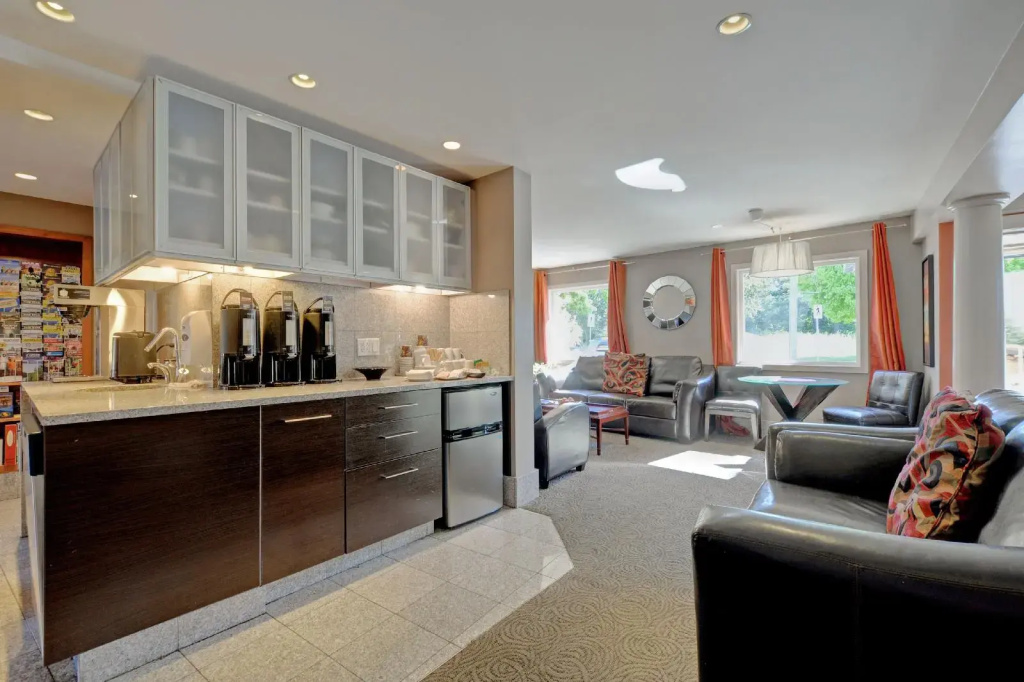 Hotel photo 16