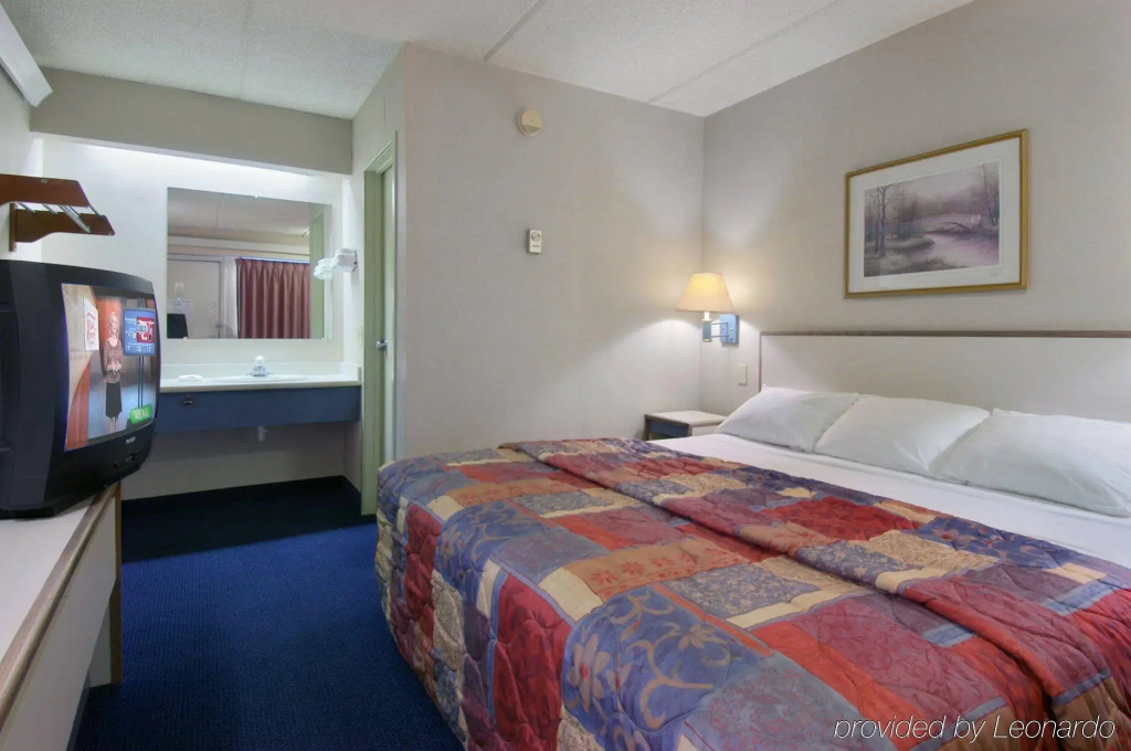 Red Roof Inn PLUS+ Nashville North - Goodlettsville - фото 33