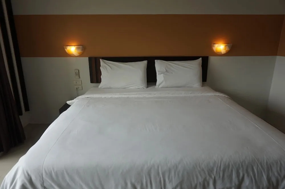 Standard Double room with balcony (full double bed)