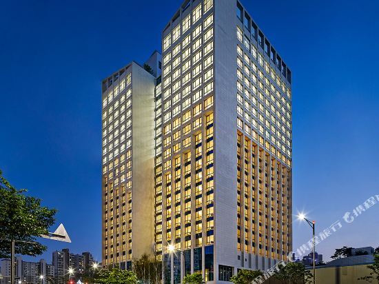 Staz Hotel Premier Dongtan image