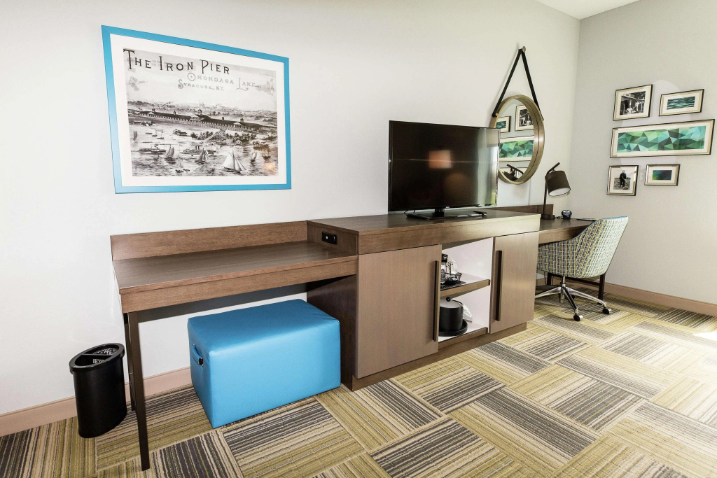 Hampton Inn & Suites Syracuse North Airport Area - фото 22