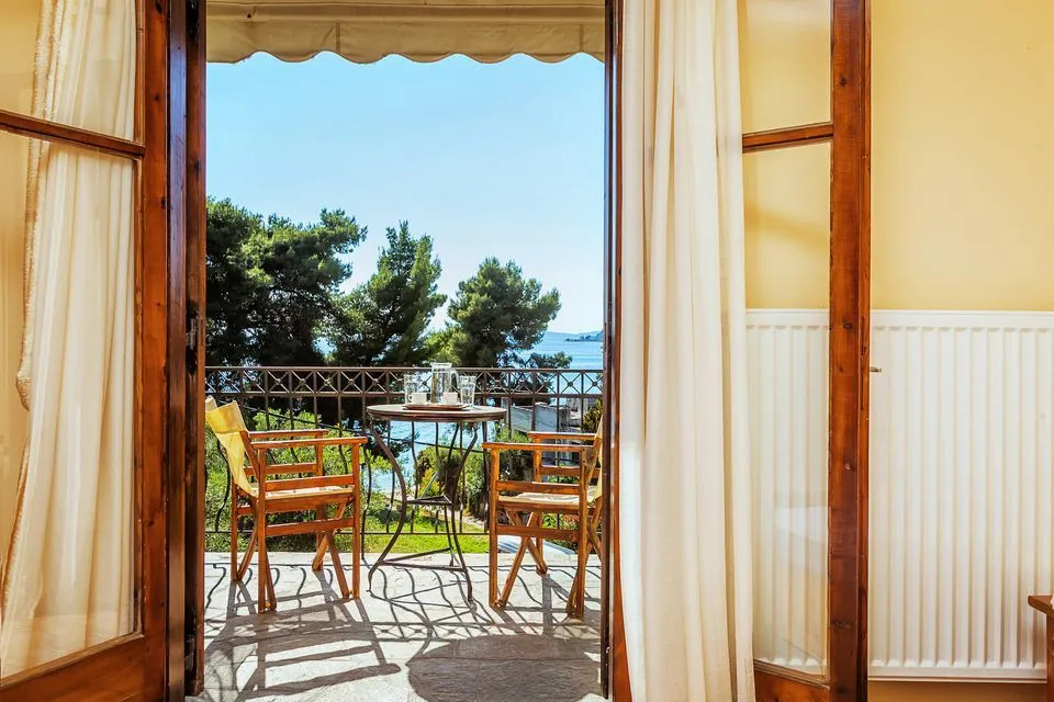 Balcony & Terrace