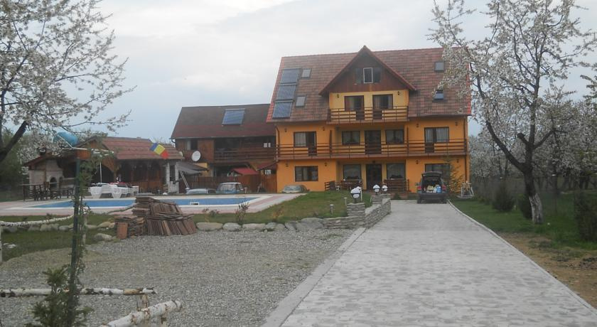 Pensiunea Roua Muntilor