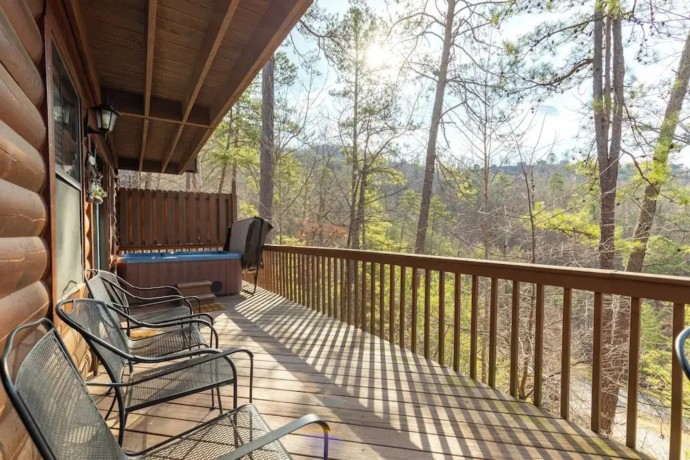 Bear Hideaway Cozy 3BR Cabin - фото 15