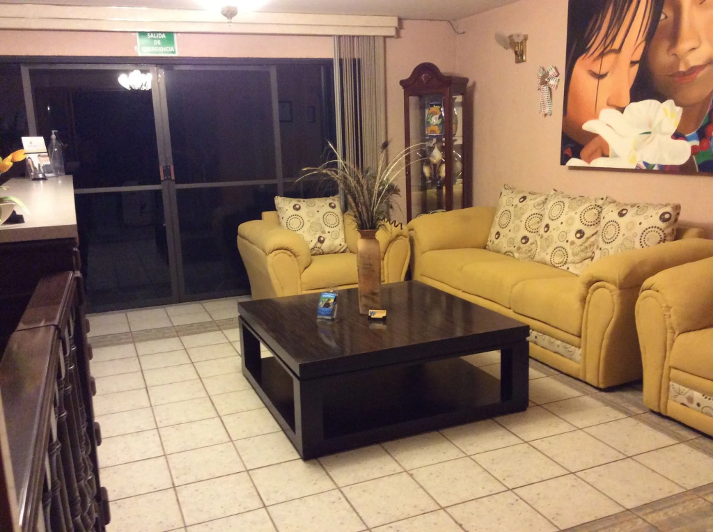 Lobby & Reception