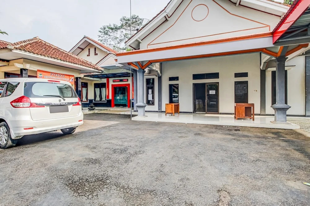 Hotel O Desa Wisata Kaso Near Kantor Kepala Desa Kaso