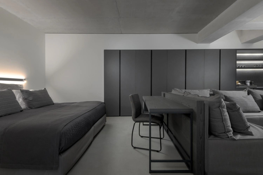 Essence Suites — 2