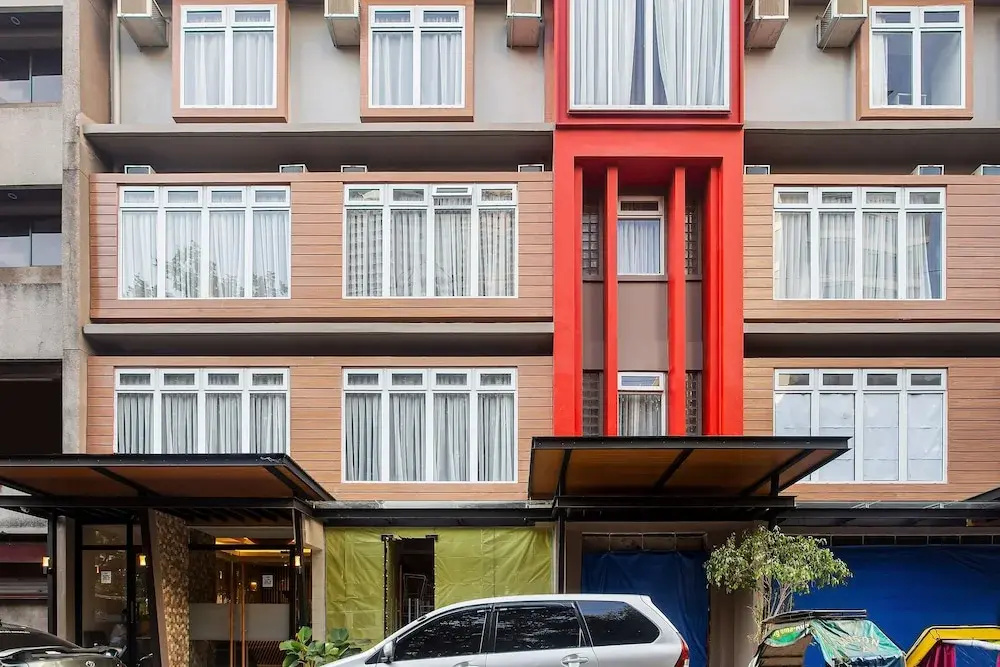 Oyo 241 Airo Hotel
